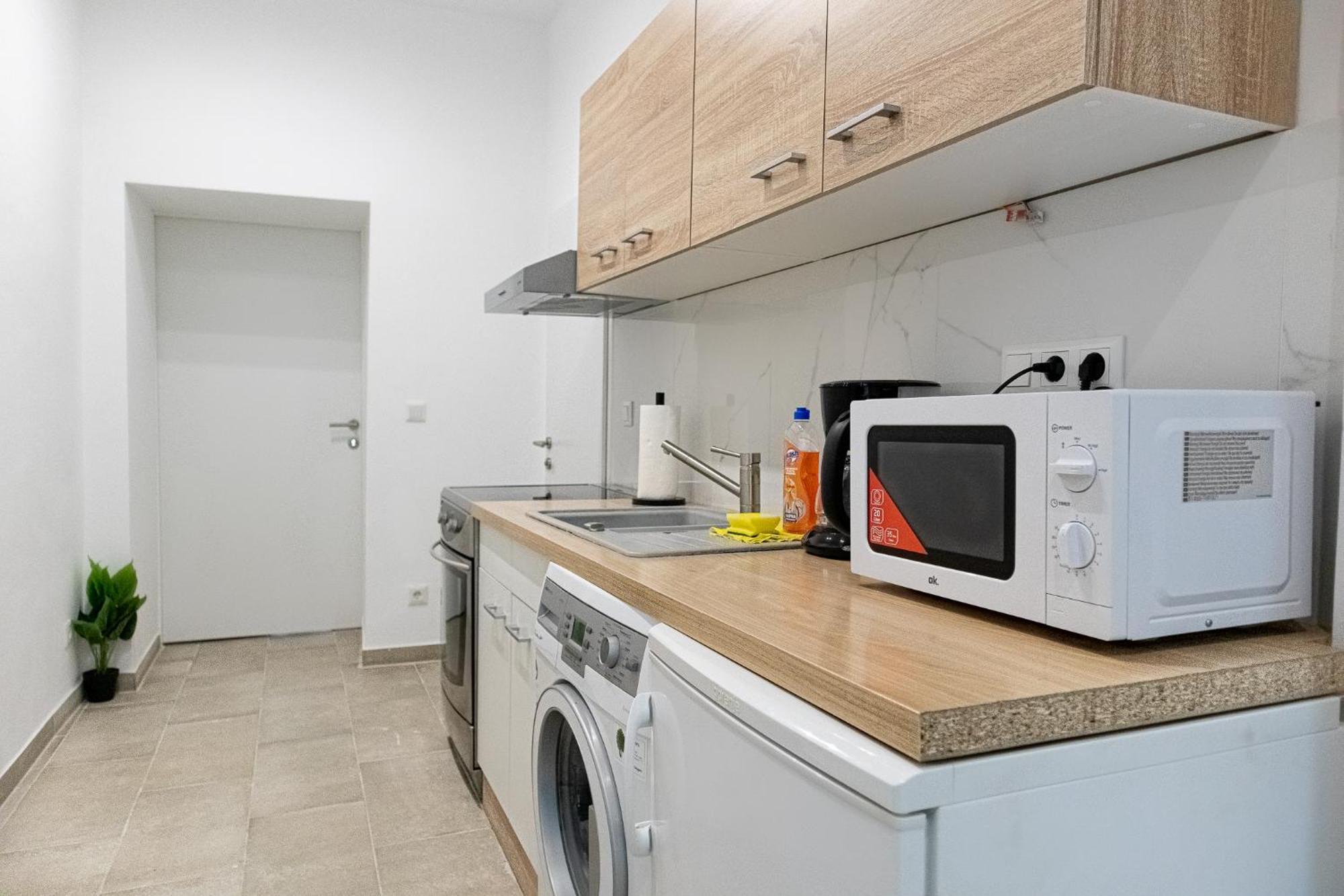 9 Min From City Center - Beautiful Studio Near U1 Reumannplatz Вена Экстерьер фото