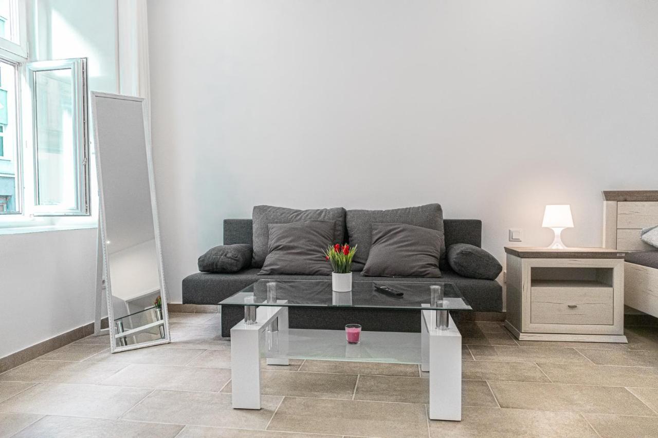 9 Min From City Center - Beautiful Studio Near U1 Reumannplatz Вена Экстерьер фото
